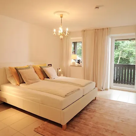 160qm Mit Balkon Nahe Salzburg - 2 Schlafzimmer, 2 Baeder * Freilassing