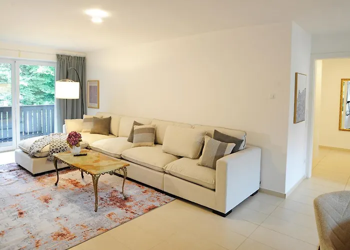 Appartement 160qm Mit Balkon Nahe Salzburg - 2 Schlafzimmer, 2 Baeder