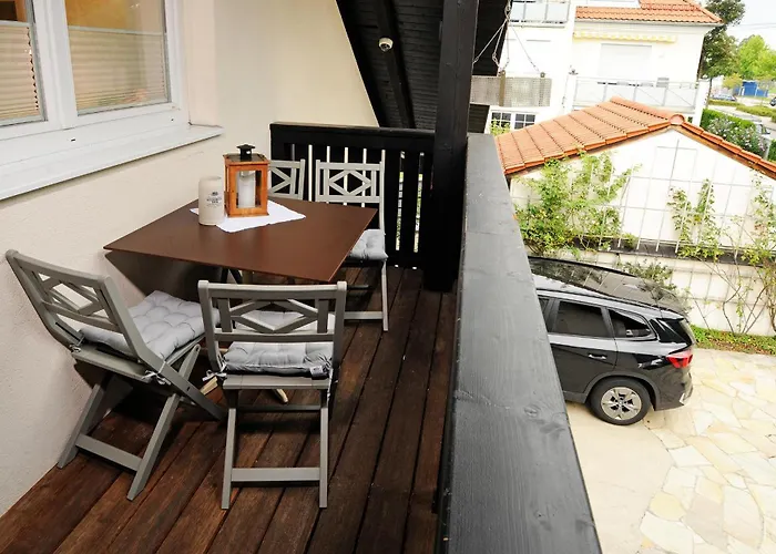 160qm Mit Balkon Nahe Salzburg - 2 Schlafzimmer, 2 Baeder * Freilassing